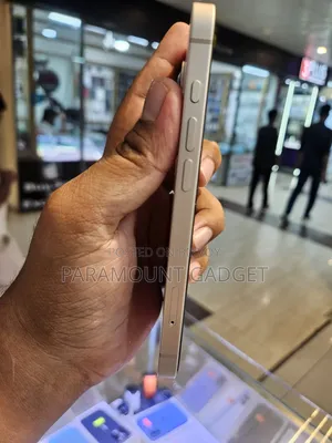 Apple iPhone 16e 128 GB White