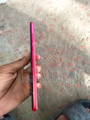 Motorola Moto G85 128 GB Red