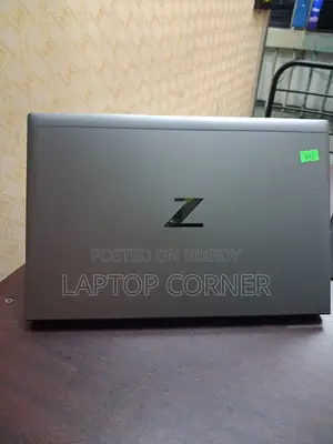 Laptop HP ZBook Firefly G8 16GB Intel Core I5 SSD 256GB