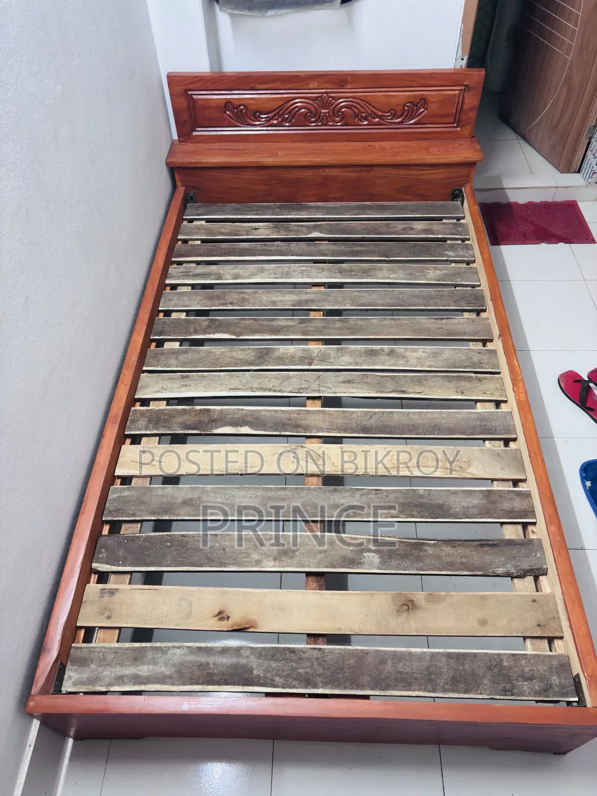 Semi-box bed. 4 feet by 7 feet. Garjan wood bed. 1.5 inches thick.