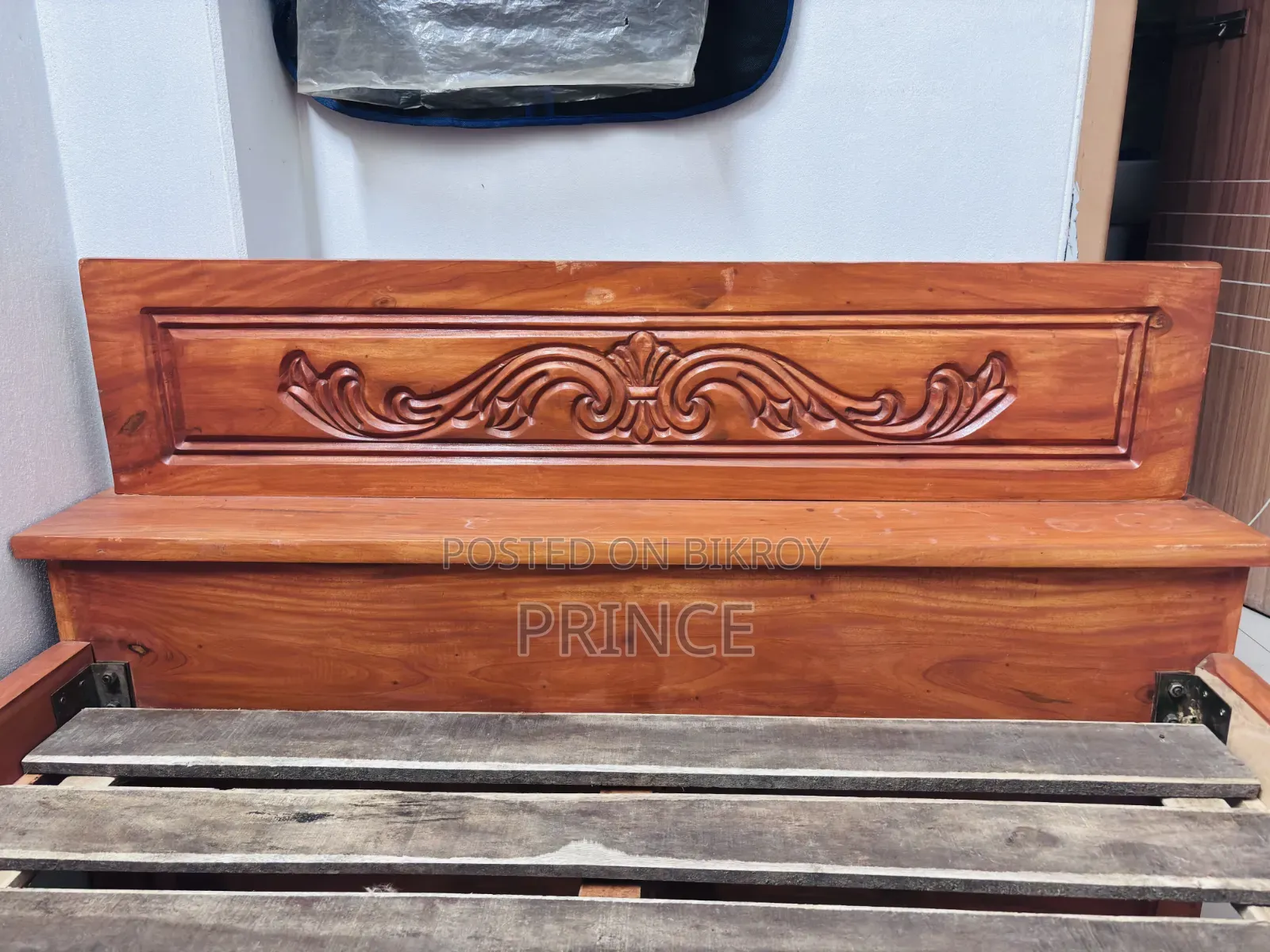 Semi-box bed. 4 feet by 7 feet. Garjan wood bed. 1.5 inches thick.
