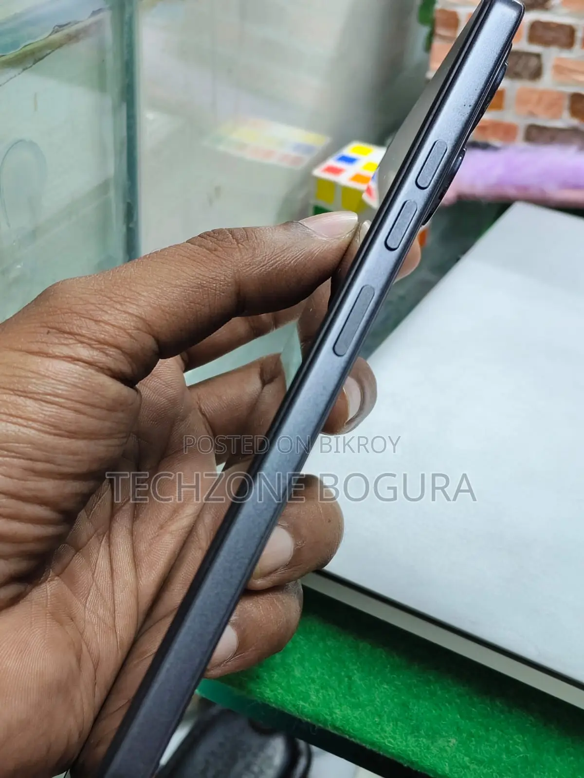 টেকনো স্পার্ক ৪০ ২৫৬ জিবি ব্ল্যাক
