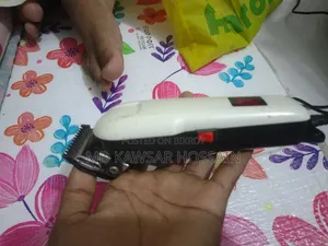চুল কাটার মেশিন
