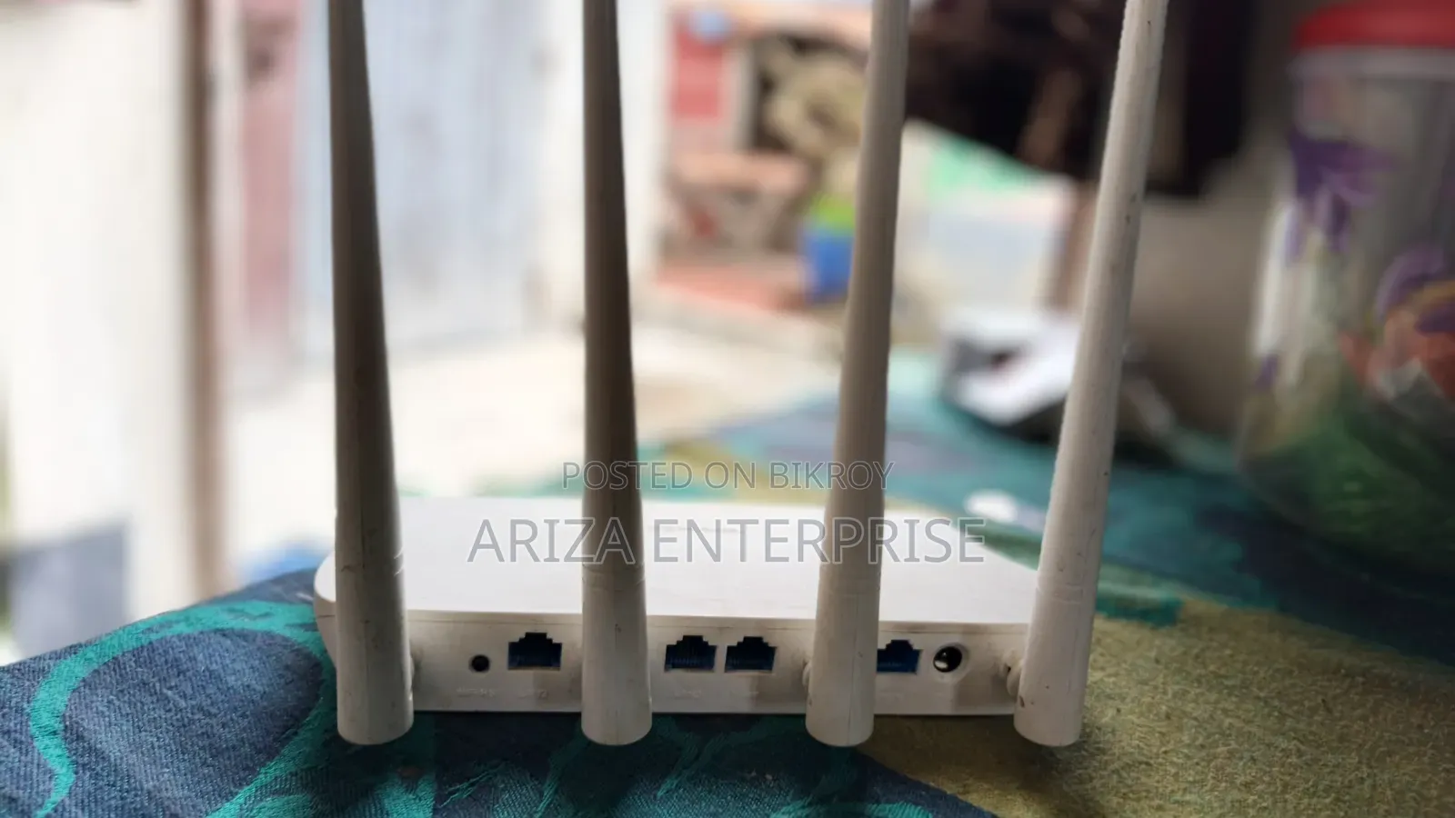 রাউটার। ফুল ফ্রেশ