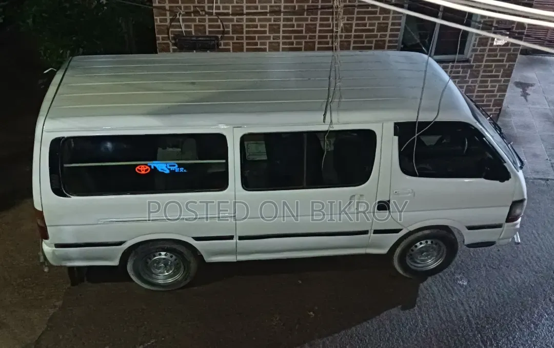Toyota Toyoace 2004 White