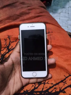 অ্যাপল আইফোন ৭ ৩২ জিবি গোলাপি
