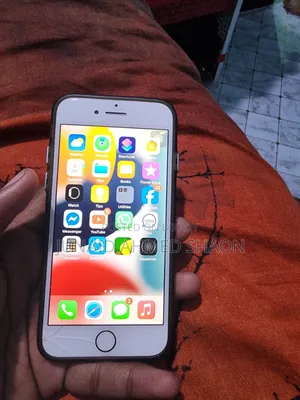 অ্যাপল আইফোন ৭ ৩২ জিবি গোলাপি