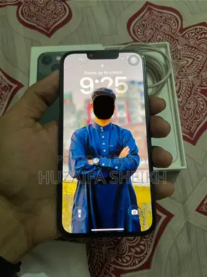 Apple iPhone 13 128 GB Green