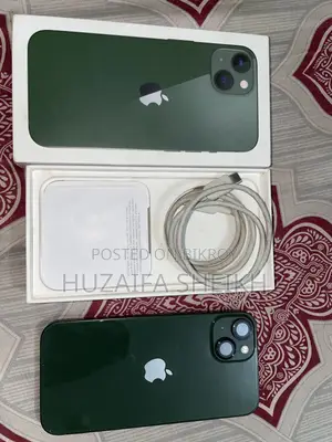 Apple iPhone 13 128 GB Green