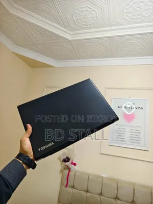 Laptop Toshiba 4GB Intel HDD 320GB
