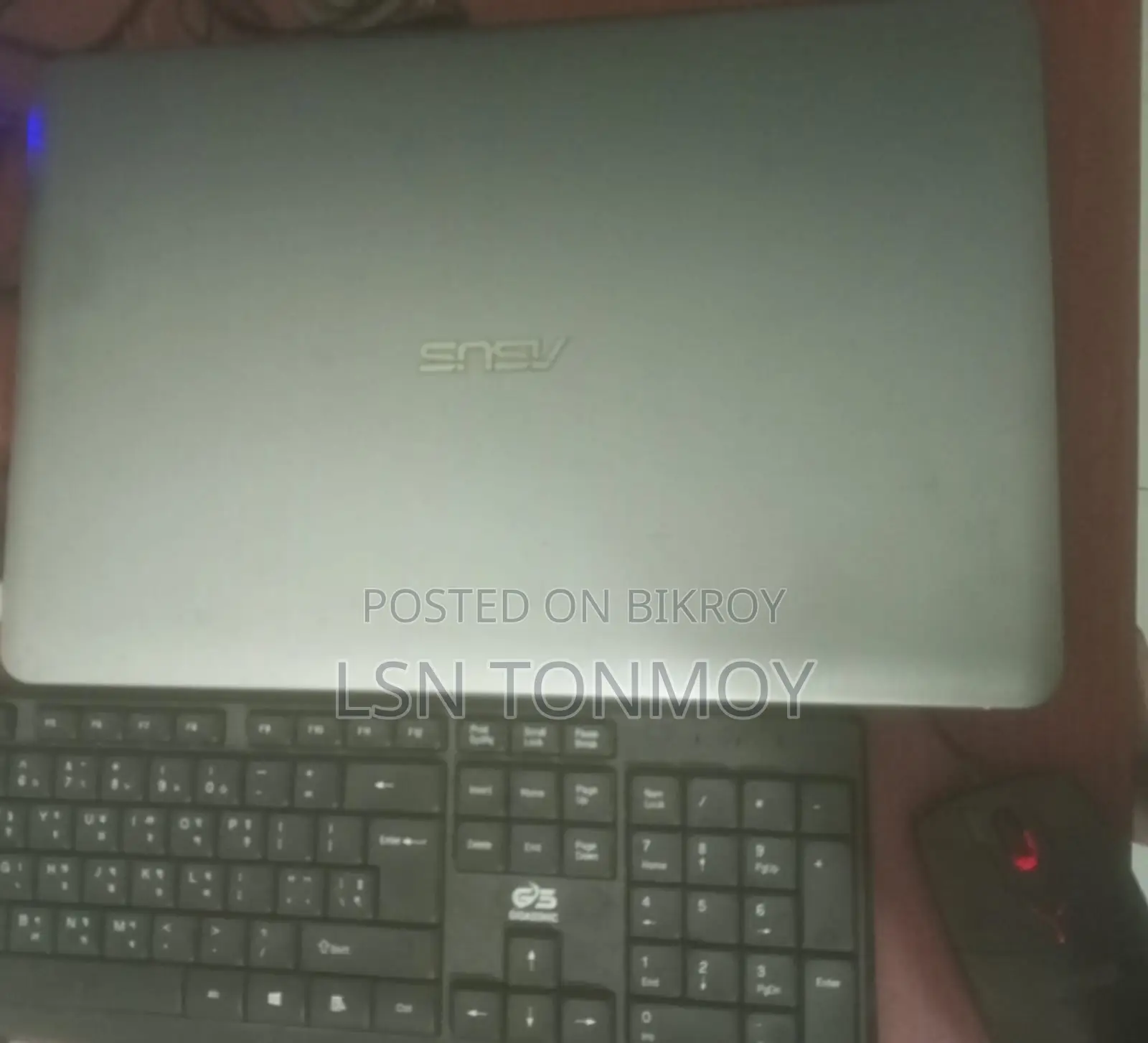 Laptop Asus X540LA 4GB AMD HDD+SSD 500GB