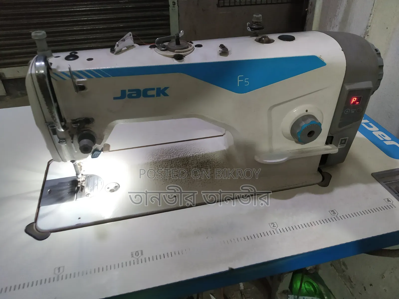 Jack Auto Sewing Machine