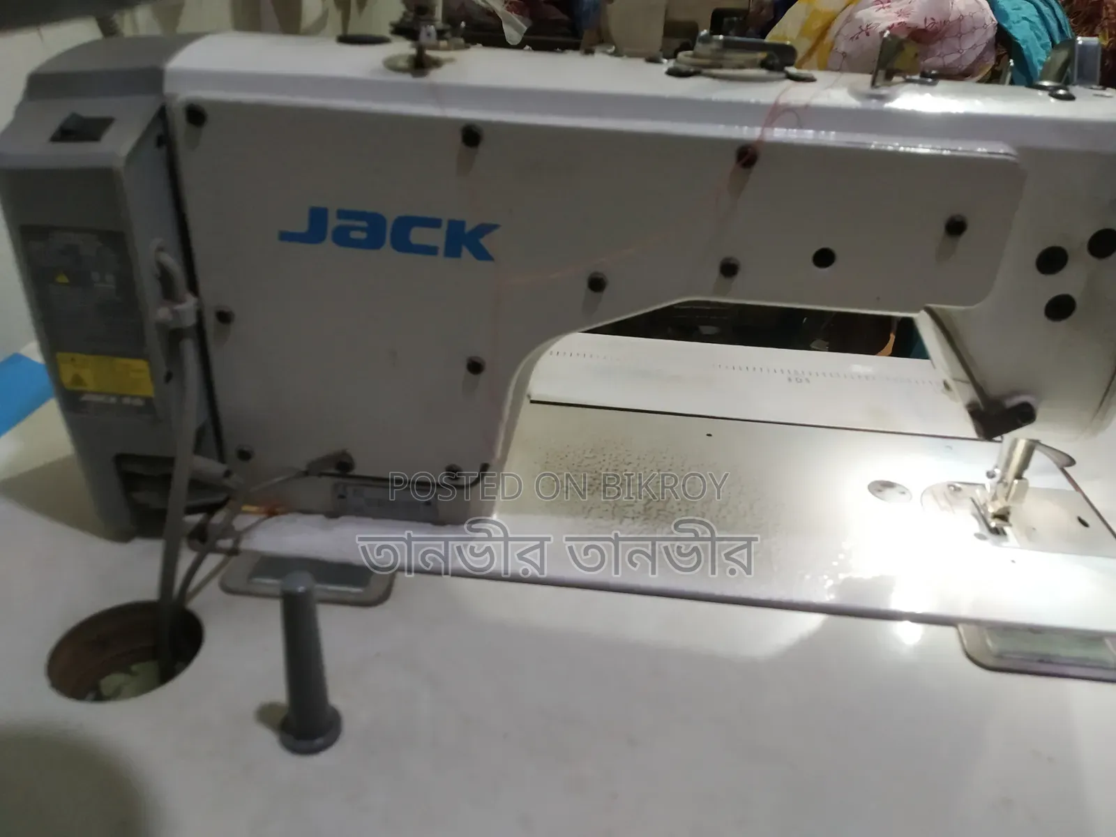 Jack Auto Sewing Machine
