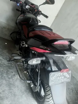 Bajaj Pulsar 150 2024 Red