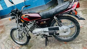 Yamaha 2001