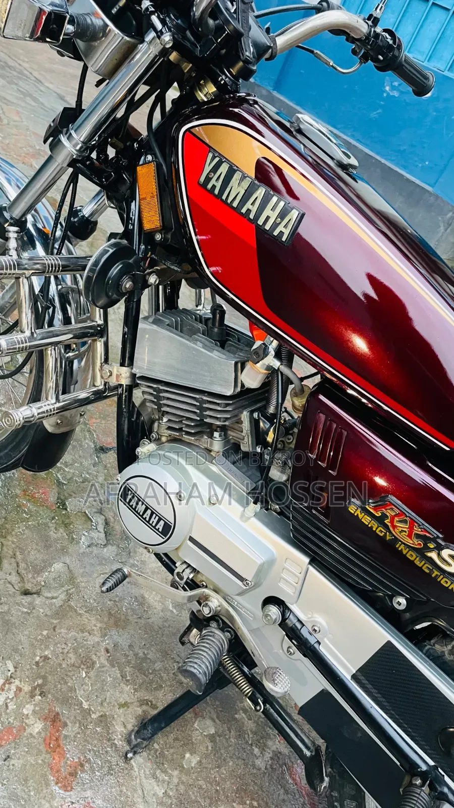 Yamaha 2001
