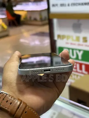 Apple iPhone 15 128 GB White