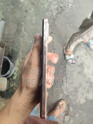 Vivo Y28 128 GB Gold