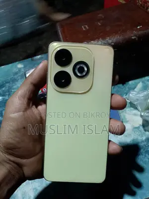 ইনফিনিক্স স্মার্ট ৮ প্লাস ১২৮ জিবি গোল্ড