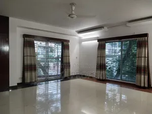 4 Bedroom Apartment in Gulshan for Rent