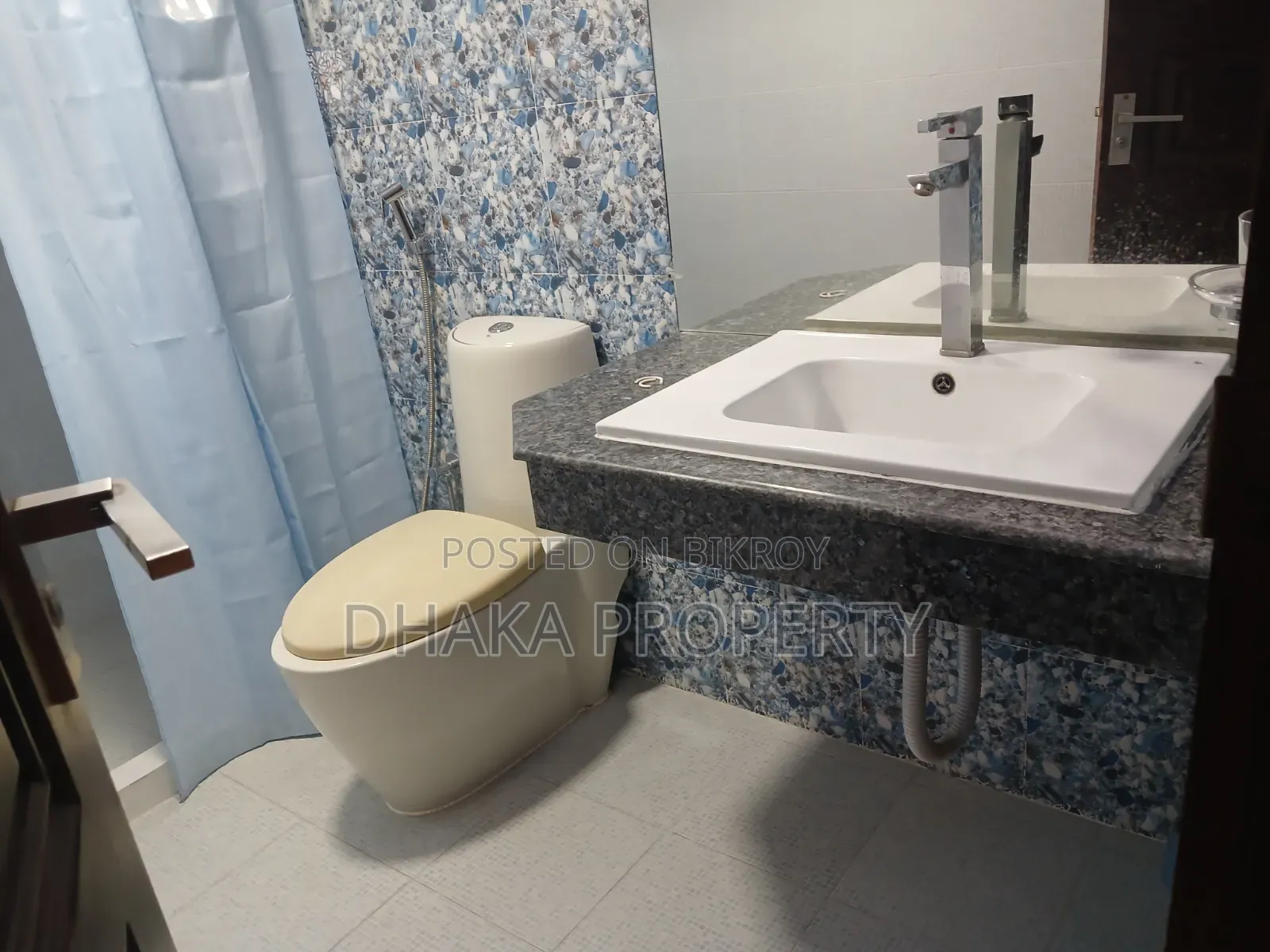 4 Bedroom Apartment in Gulshan for Rent