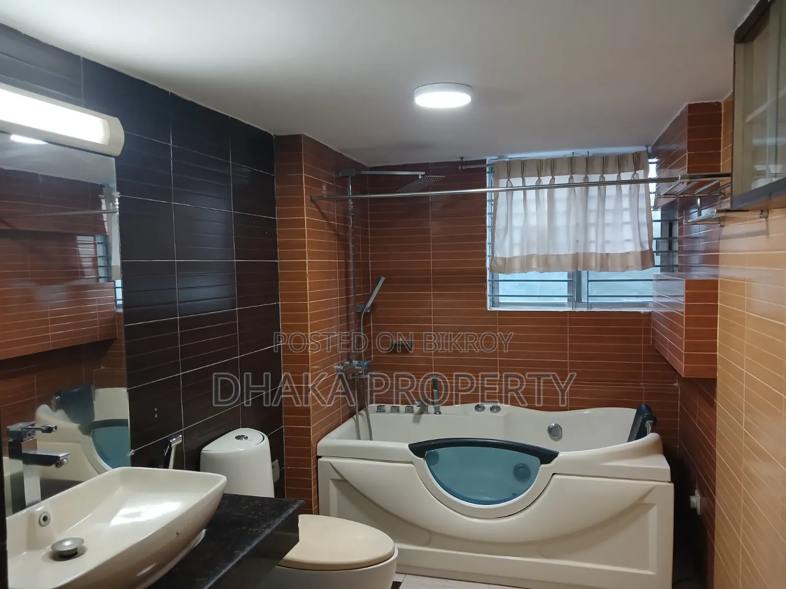 4 Bedroom Apartment in Gulshan for Rent
