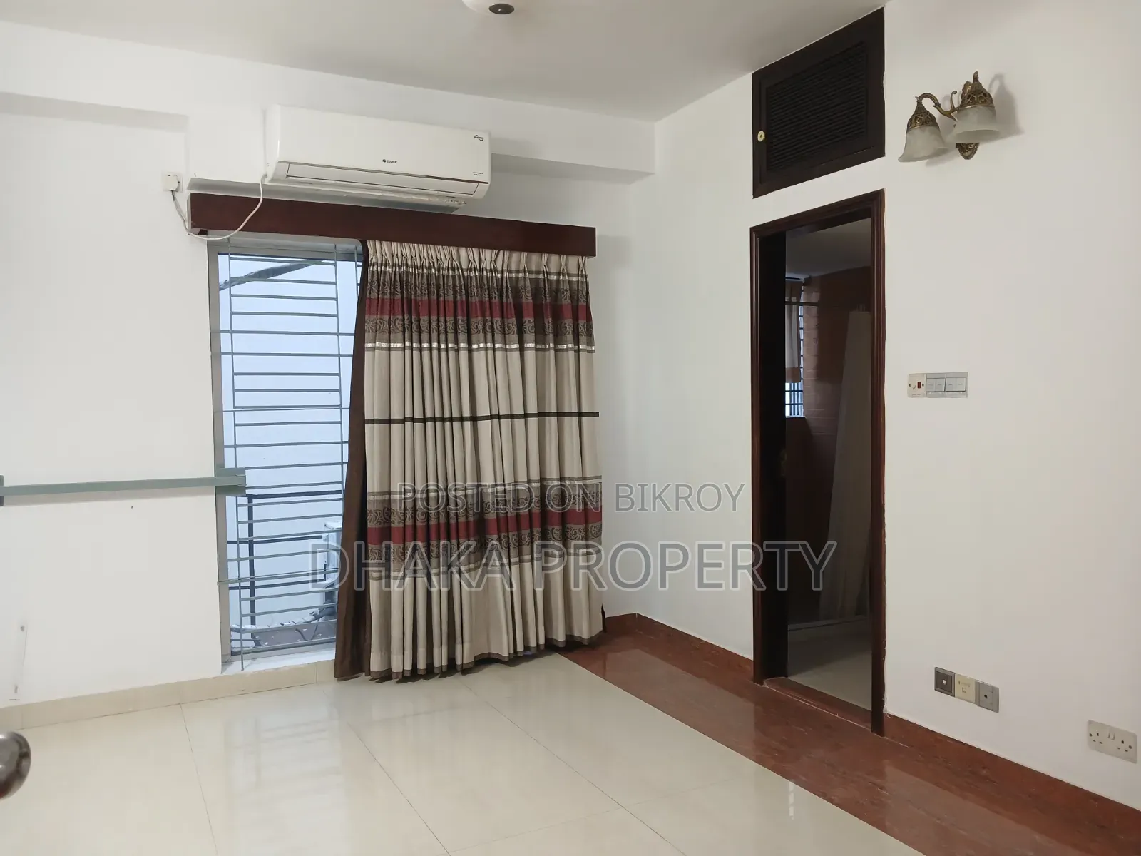 4 Bedroom Apartment in Gulshan for Rent