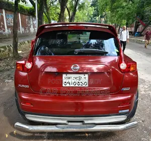 Nissan Juke 2011 Red