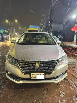 Toyota Premio 1.5 FWD 2017 Silver