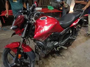 Hero Glamour 2021 Red