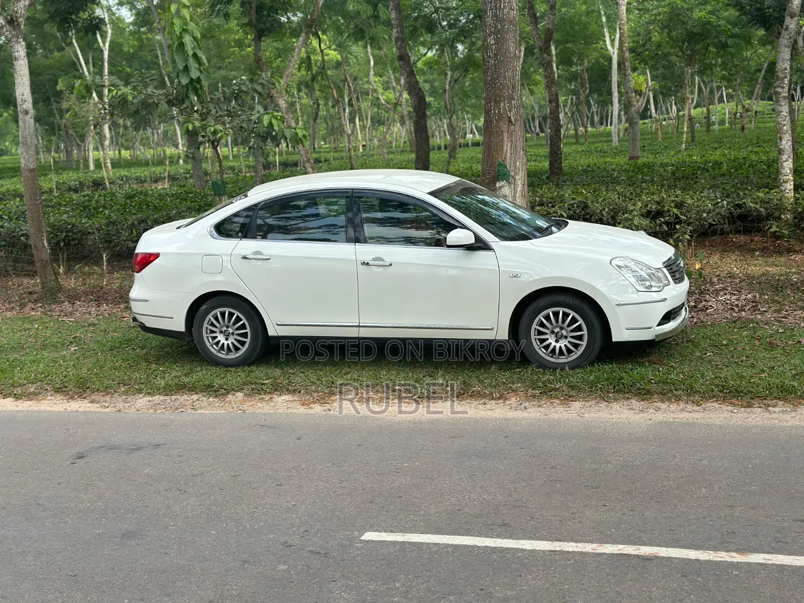 নিসান ব্লুবার্ড ২০০৫ পার্ল