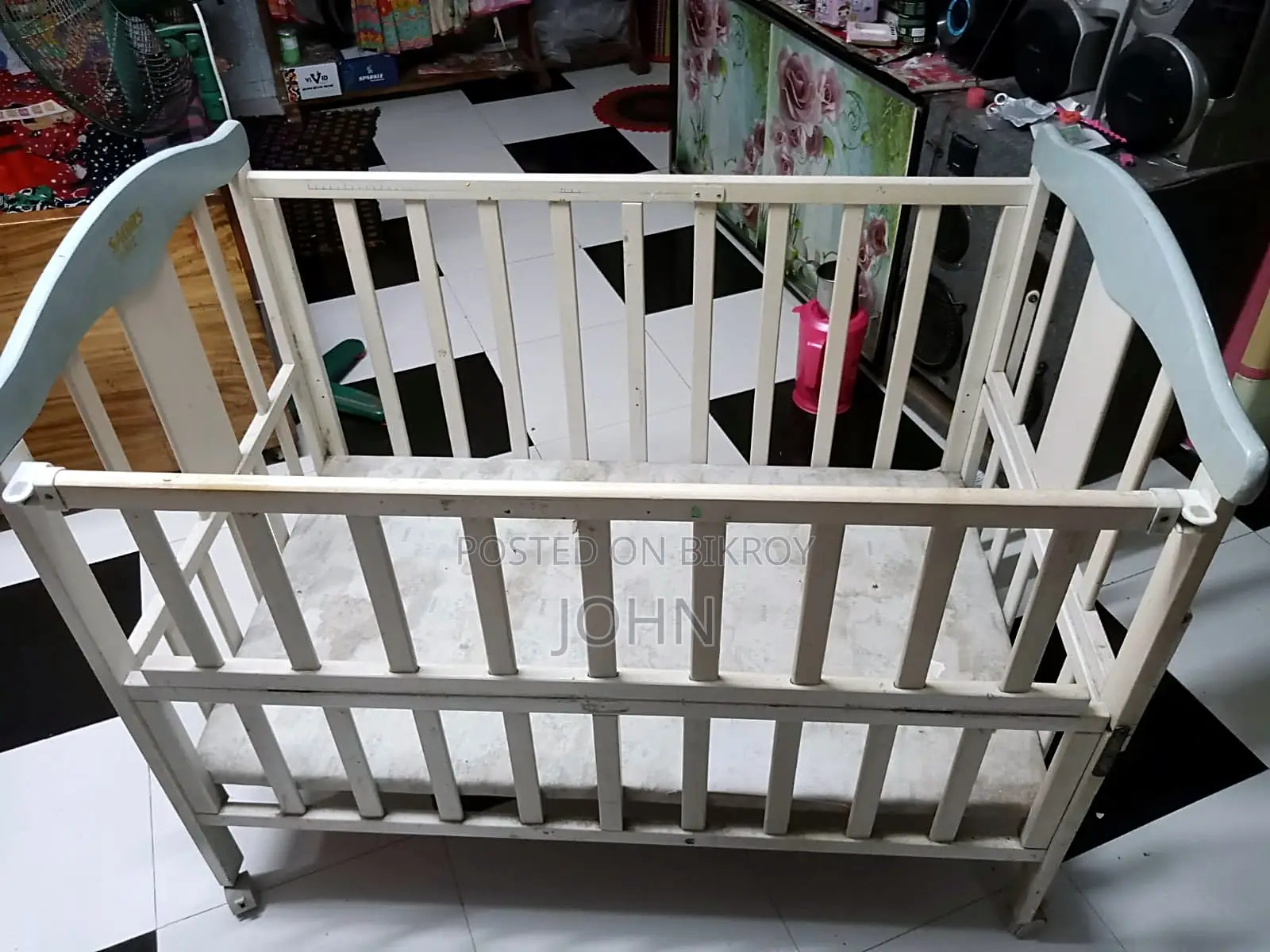 Baby Crib / Cot / Cradle Bed