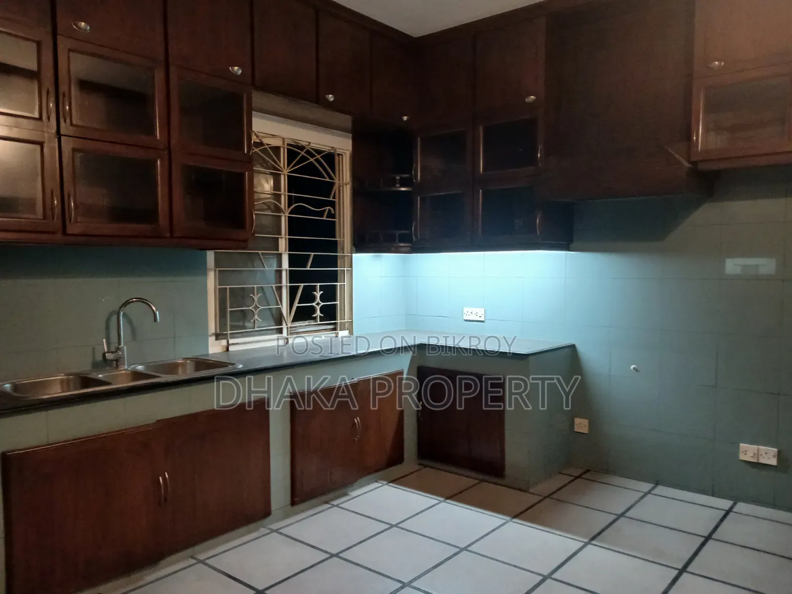 5-Bedroom Apartment in Gulshan for Rent