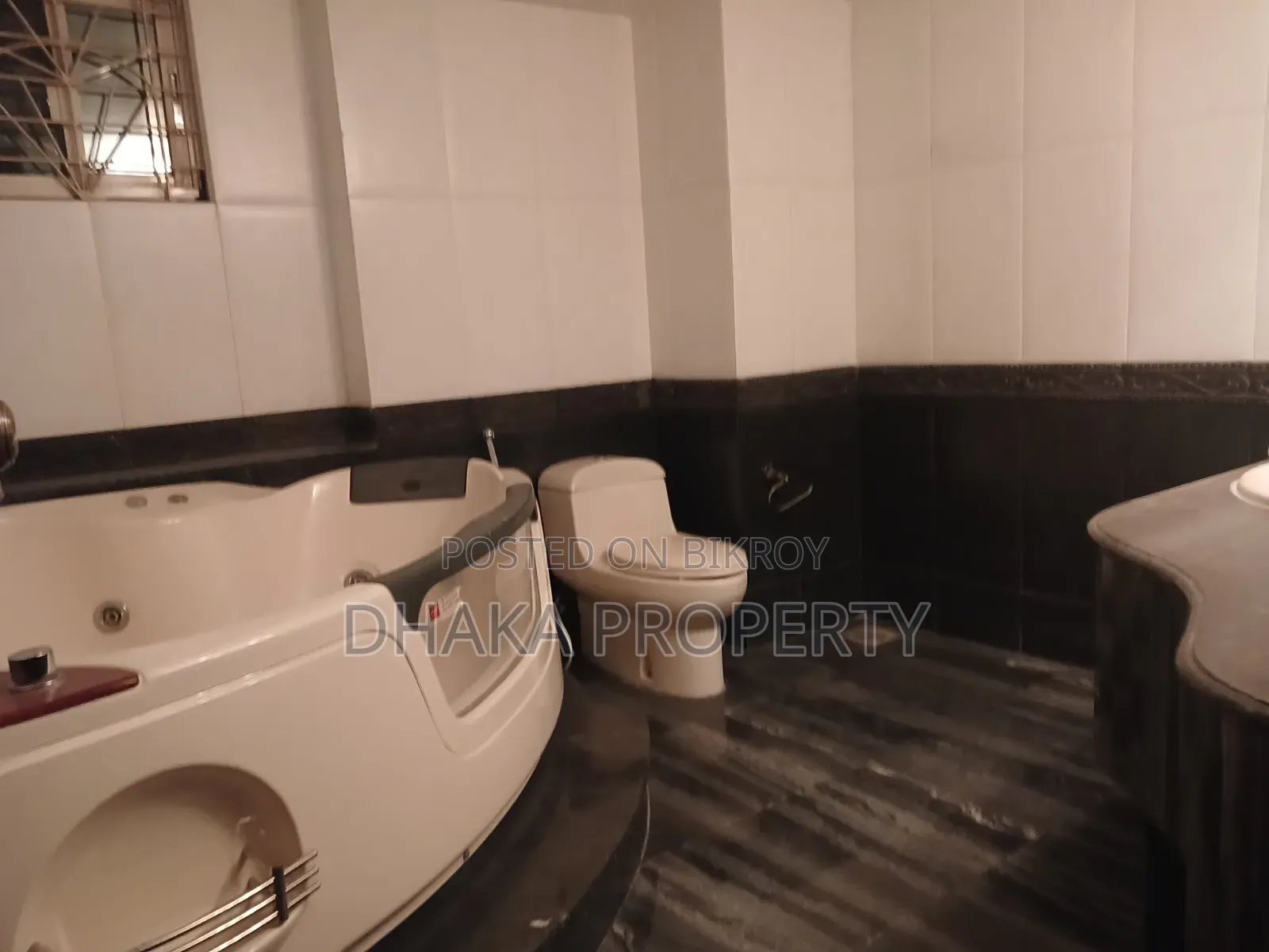 5-Bedroom Apartment in Gulshan for Rent