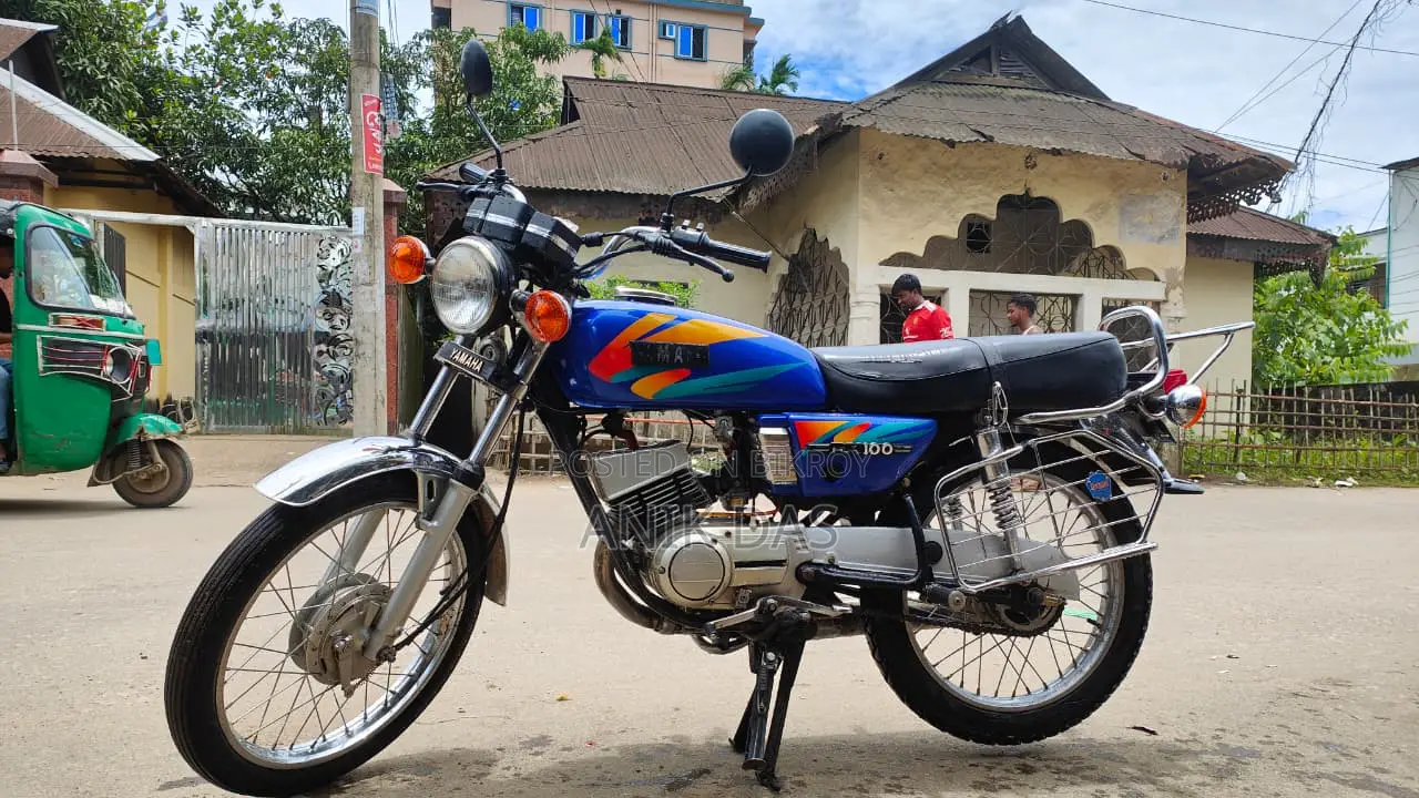 Yamaha 1986 Blue
