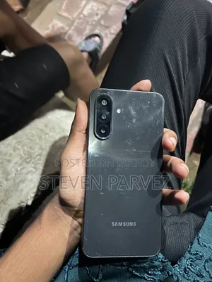 স্যামসাং গ্যালাক্সি এ১৭ ৫জি ১২৮ জিবি কালো