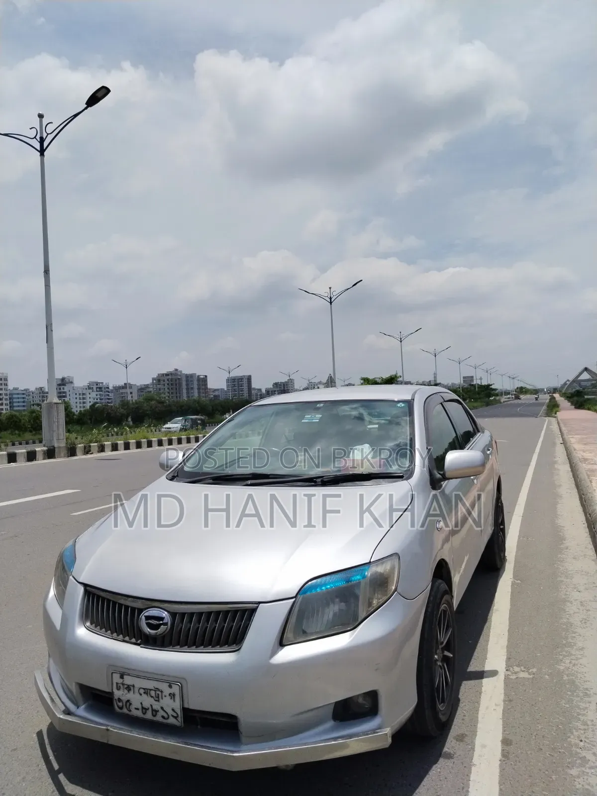 টয়োটা এক্সিও ২০১০ সিলভার