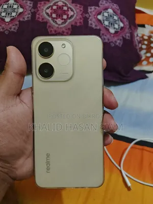 New Realme 64 GB Gold