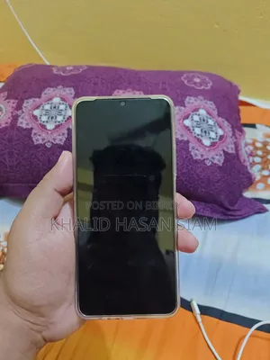 New Realme 64 GB Gold
