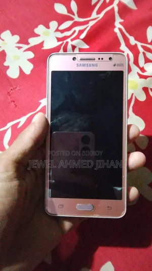 Samsung Galaxy J2 8 GB Gold