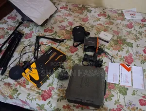 Sony A6400, Sigma 30mm, Ronin Sc Gimbal Full Studio Gear