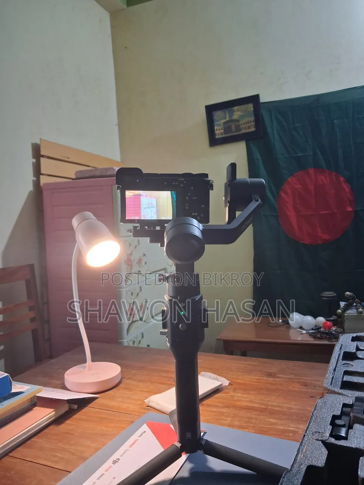 Sony A6400, Sigma 30mm, Ronin Sc Gimbal Full Studio Gear