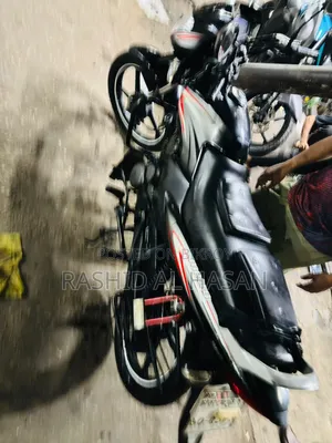 টিভিএস মেট্রো ২০১৮ ব্ল্যাক