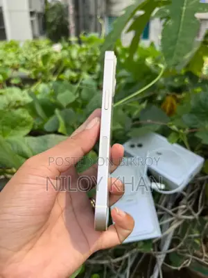 Apple iPhone 13 128 GB White