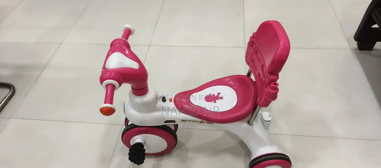 Kids 3-Wheel Tricycle / Baby Ride-on Bike