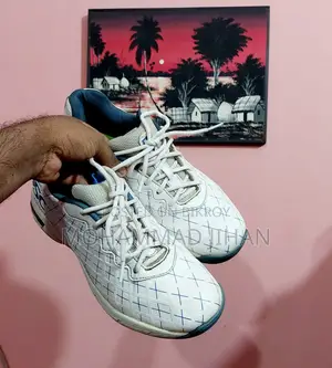 ক্রিকেট জুতো
