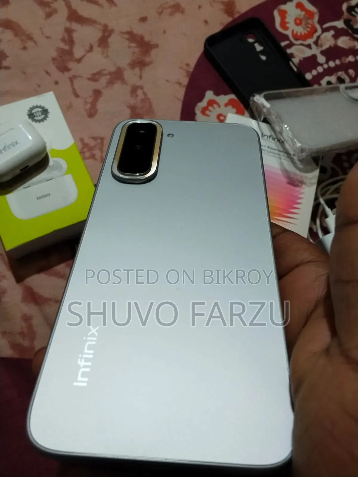 New Infinix Hot 70 128 GB Silver