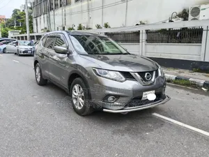 Nissan X-Trail 2016 Gray