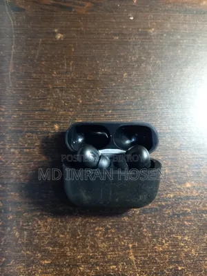 Ear Buds Color Black