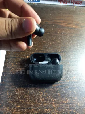 Ear Buds Color Black